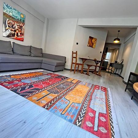 Central & Cosy Flat For 4 Person İstanbul Dış mekan fotoğraf